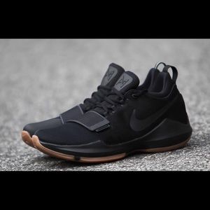 Nike PG 1s Size 13